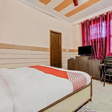 Oyo Park View Guest House Near Edm Mall New Delhi Eksteriør billede