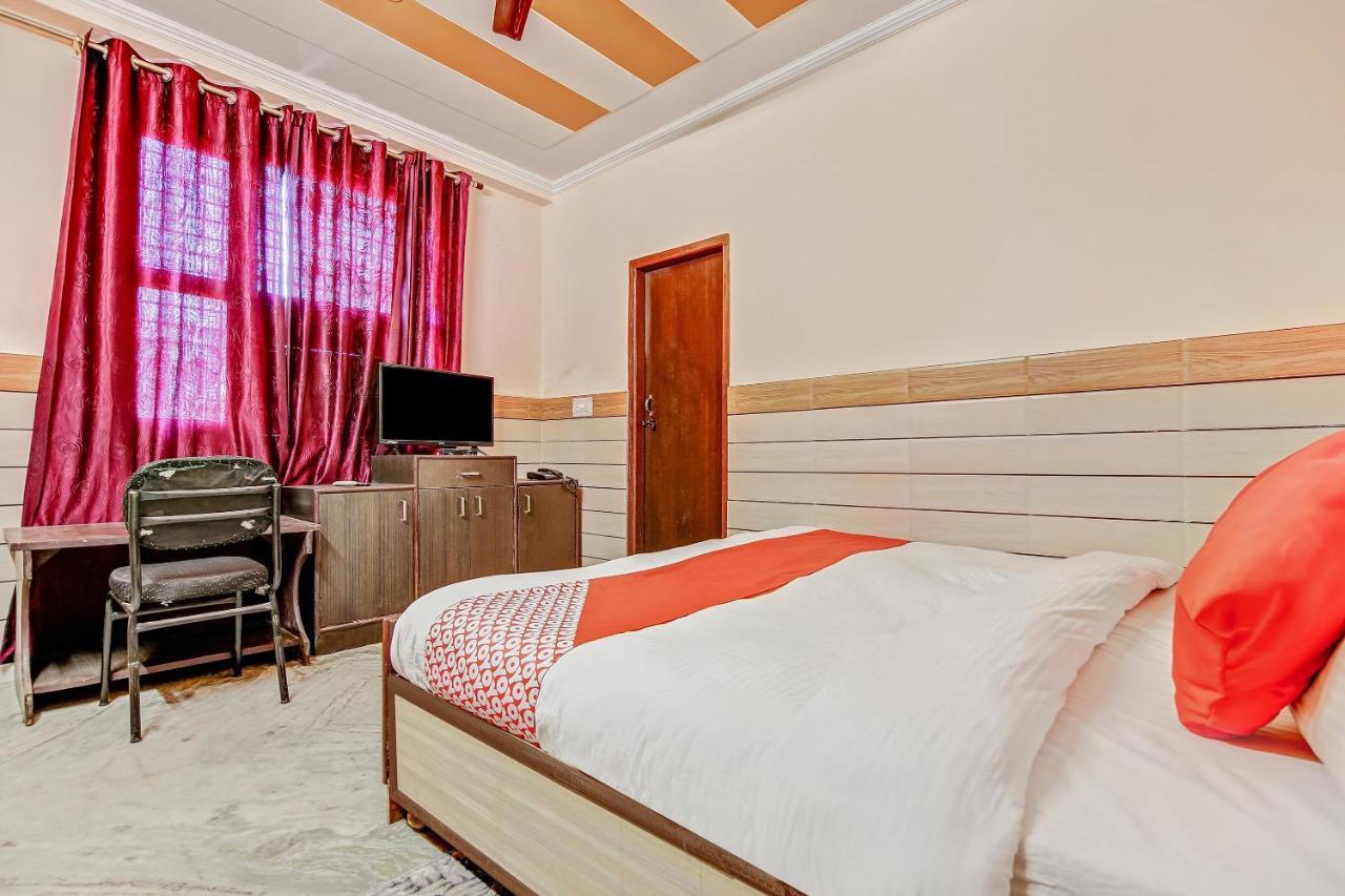 Oyo Park View Guest House Near Edm Mall New Delhi Eksteriør billede