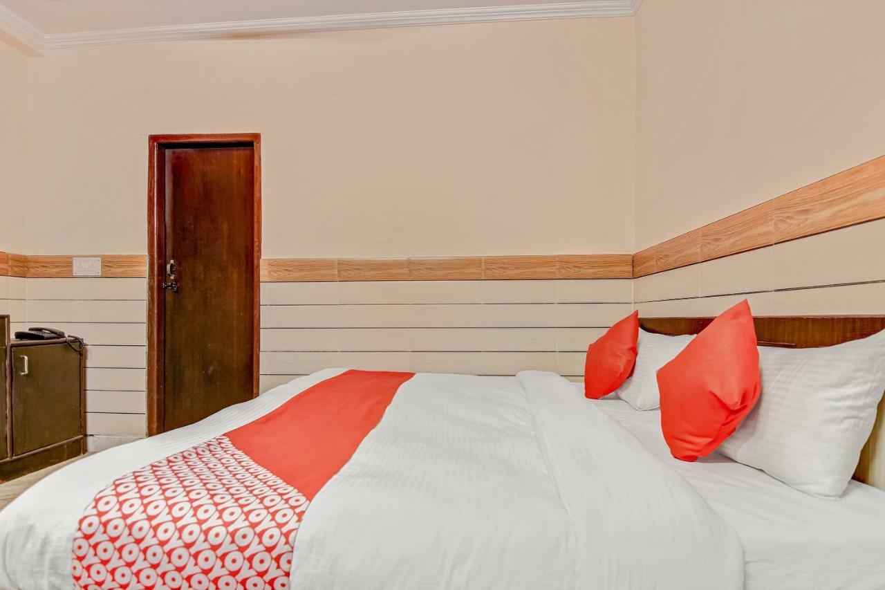 Oyo Park View Guest House Near Edm Mall New Delhi Eksteriør billede